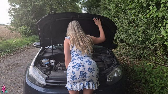 Trans Girl Gets Help and Anal Sex from Stranger