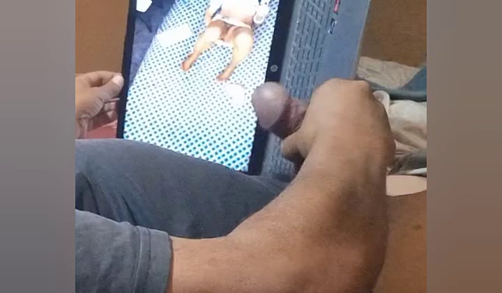 Trans Shemale Jesse Vogue Performs Blowjob in Bedroom