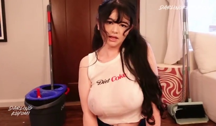 Trans Babe Gives Deepthroat Blowjob