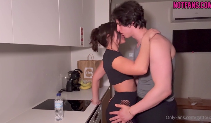 Trans Girl Lauren Walker Bareback Blowjob With Male Partner