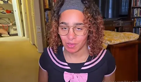 Roommate Takes BBC in Bedroom Encounter