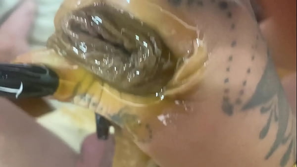 Shemale Mommy Gives Big Cumshot